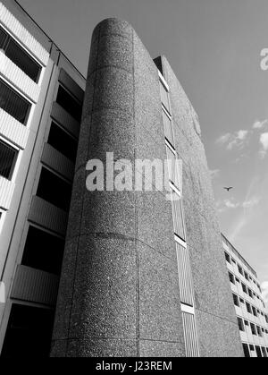 1960w brutalist parcheggio auto woodhouse lane leeds Foto Stock