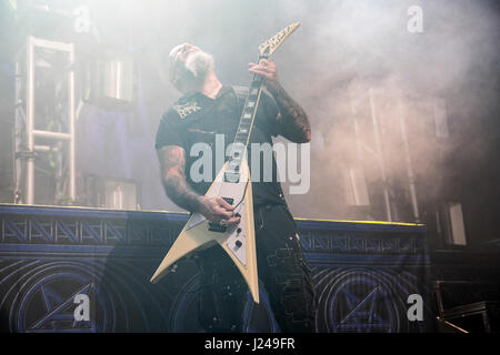 San Francisco, Stati Uniti d'America. 23 apr, 2017. Scott Ian di antrace esegue al Fillmore il 23 aprile 2017 a San Francisco, California. Credito: la foto di accesso/Alamy Live News Foto Stock