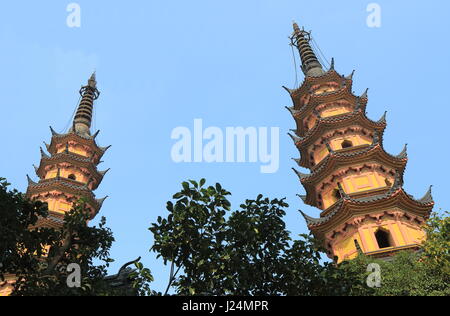 Twin Shauangta tempio pagoda in Suzhou Cina Foto Stock