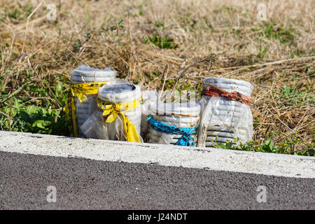 Cementificazione red tubi corrugati per l'installazione elettrica. Foto Stock