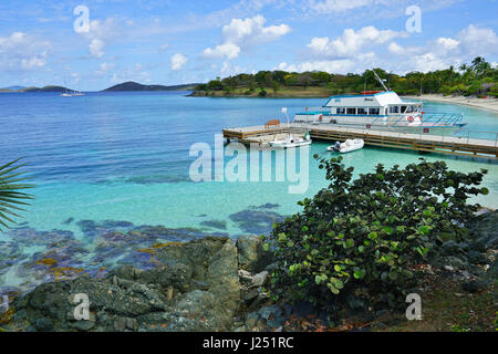 Vista del Caneel Bay, un resort di lusso hotel situato su una penisola in St John all'interno del Parco Nazionale delle Isole Vergini, donati da Laurance Rockefeller Foto Stock