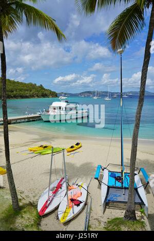 Vista del Caneel Bay, un resort di lusso hotel situato su una penisola in St John all'interno del Parco Nazionale delle Isole Vergini, donati da Laurance Rockefeller Foto Stock