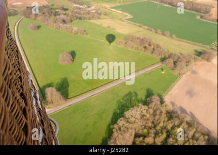 Vista aerea dalla mongolfiera sull'Hampshire UK Foto Stock