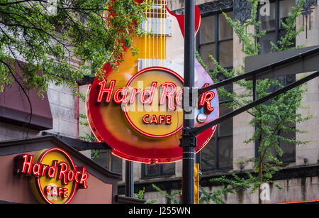 Hard Rock Cafe su Peachtree Street nel centro di Atlanta, Georgia. (USA) Foto Stock