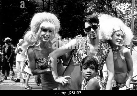 Wigstock: Il film, aka: Wigstock - Der Film, USA 1995, Regie: Barry Shils, Mitwirkende: trascinare regine posieren Foto Stock