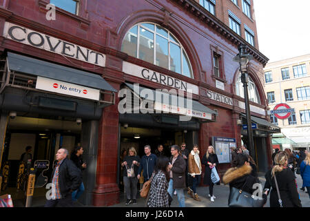 Stazione di Covent Garden di Londra, Regno Unito, Foto Stock