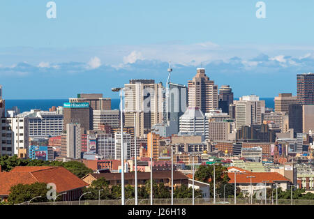 DURBAN, Sud Africa - 16 Aprile 2017: sopra vista ravvicinata della città e dello skyline di costiera a Durban, Sud Africa Foto Stock