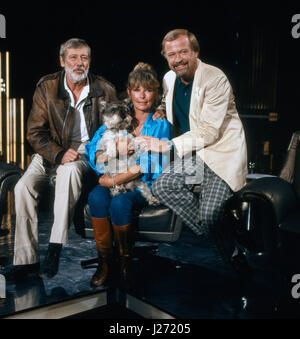 Österreichischer Schauspieler und moderatore Dietmar Schönherr und Vivi Bach, Deutschland 1980er Jahre. Attore austriaco e il presentatore TV Dietmar Schoenherr con Vivi Bach, Germania degli anni ottanta. Foto Stock