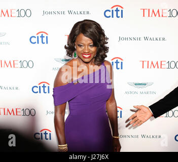 New York, Stati Uniti d'America. Xxv Aprile, 2017. Viola Davis assiste il 2017 100 Tempo di gala al Jazz al Lincoln Center il 25 aprile 2017 a New York City. Credito: la foto di accesso/Alamy Live News Foto Stock