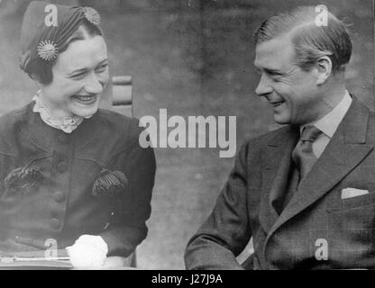 05 maggio 1937 - Duke of Windsor onorevole Simpson a Chateau Conde. (Credito Immagine: © Keystone Press Agency/Keystone USA via ZUMAPRESS.com) Foto Stock