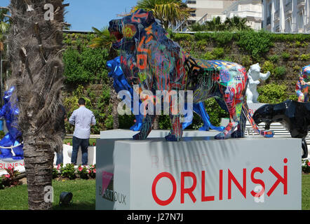 Cannes, Francia. 16 Maggio, 2017. Impostazione per il festival del cinema di Cannes Credito: Peter Phillips/Alamy Live News Foto Stock