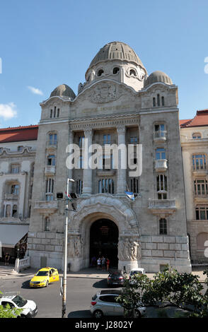 La facciata principale dell Hotel Gellert a Budapest, Ungheria. Foto Stock