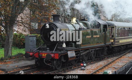 4277 Hercules arrivando a Paignton, Devon, Inghilterra, Regno Unito Foto Stock