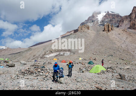 La Georgia, Mzcheta-Mtianeti, Stepanzminda, Kazbegtour, Meteostation, break-up umore Foto Stock