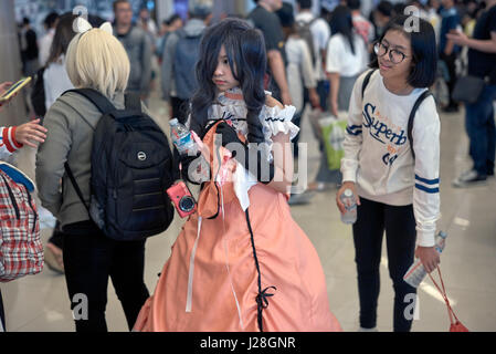 Cosplay ragazza vestita come Little Bo Peep Comic con, Bangkok, Thailandia, 2017 Foto Stock