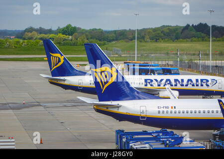 Ryanair Beoing 737 aicraft presso l'aeroporto di Stansted Foto Stock