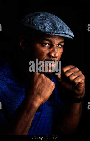 Lennox Lewis dopo la conferenza stampa a Fitzroy Lodge palestra, Londra. Stampa foto di associazione. Picture Data: martedì 25 aprile, 2017. Foto di credito dovrebbe leggere: John Walton/PA FILO Foto Stock