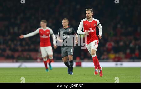 Gli arsenali Aaron Ramsey visto durante la Coppa EFL Quater-match finale tra l'Arsenal e Southampton all'Emirates Stadium di Londra. Novembre 30, 2016. Solo uso editoriale - la FA Premier League e Football League immagini sono soggette a licenza DataCo vedere www.football-dataco.com Foto Stock