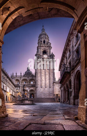 Aggiungi a scheda Cattedrale di Santiago de Compostela da Plaza de las Platerias, Spagna Foto Stock