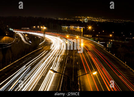 Strade di Tehran nella notte ,l'IRAN Foto Stock