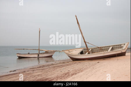 Boten bij Banc d'Arguin Nationaal Park Foto Stock