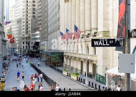 Il New York Stock Exchange su Wall Street a New York. Foto Stock