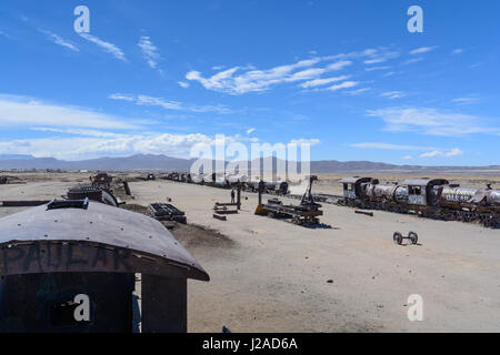 Bolivia, Departamento de Potosí, Uyuni, In Uyuni (3600 m slm) vi è il leggendario treno cimitero Foto Stock