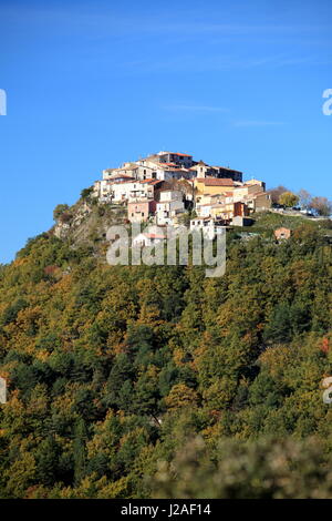 Tourrette du Chateau, Parc regional des Prealpes d'Azur, Alpes-Maritimes, 06, PACA, Francia Foto Stock