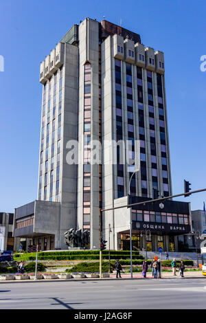 Varna, Bulgaria, Aprile 26, 2017 a piena altezza Varna City Hall Foto Stock