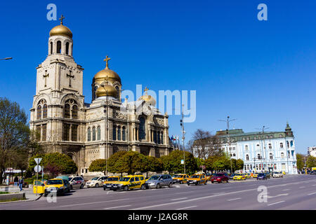 Varna, Bulgaria, 26 Aprile 2017: La Cattedrale dell Assunzione Foto Stock