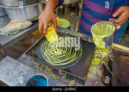 Cucina di strada in Little India enclave di George Town, Malaysia Foto Stock