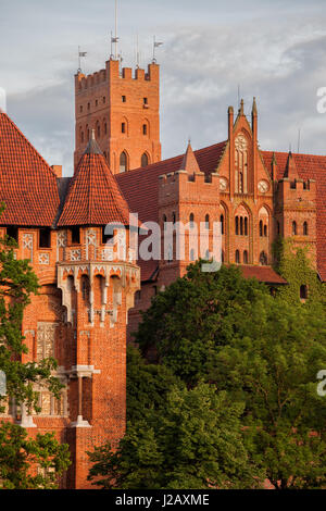 Polonia, Pomerania, castello di Malbork (Marienburg), High Castle e Grand Master's Palace architettura medievale dell'Ordine dei Cavalieri Teutonici Foto Stock