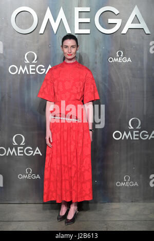 Erin O'Connor frequentando il perso nello spazio evento per celebrare il sessantesimo anniversario della Omega Speedmaster detenute nel Turbine Hall, Tate Modern, 25 Sumner Street, Bankside, Londra. Stampa foto di associazione. Picture Data: mercoledì 26 aprile 2017. Foto di credito dovrebbe leggere: Ian West/PA FILO Foto Stock