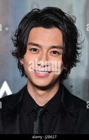 Shohei Miura frequentando il perso nello spazio evento per celebrare il sessantesimo anniversario della Omega Speedmaster detenute nel Turbine Hall, Tate Modern, 25 Sumner Street, Bankside, Londra. Stampa foto di associazione. Picture Data: mercoledì 26 aprile 2017. Foto di credito dovrebbe leggere: Ian West/PA FILO Foto Stock