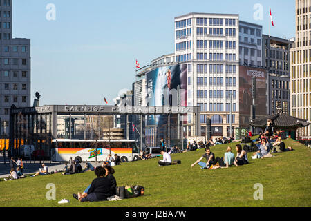 Tilla-Durieux-Park , a sud di Potsdamer Platz, quadrato, a Berlino, Germania, Foto Stock