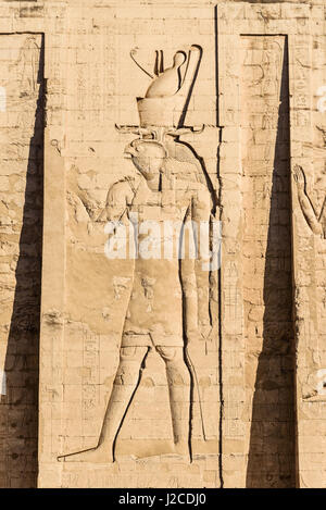 Egitto, Aswan Gouvernement, Edfu, Edfu, il meglio preservato tempio egizio Foto Stock