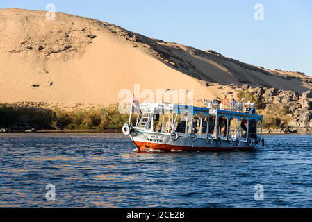 Egitto, Aswan Gouvernement, Aswan, viaggio in barca attraverso la Cataratta del Nilo. Foto Stock