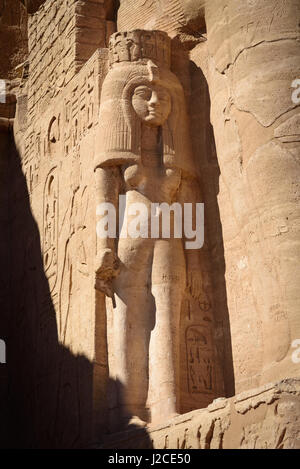 Egitto, Aswan, Abu Simbel Il tempio è situato al confine con il Sudan del Sud Egitto. Costruito da Ramses II. Patrimonio culturale mondiale dell UNESCO Foto Stock