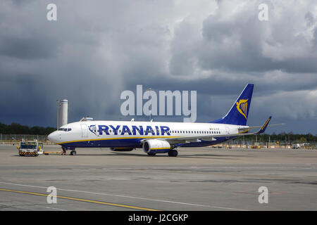 Ryanair Beoing 737 aicraft presso l'aeroporto di Stansted Foto Stock