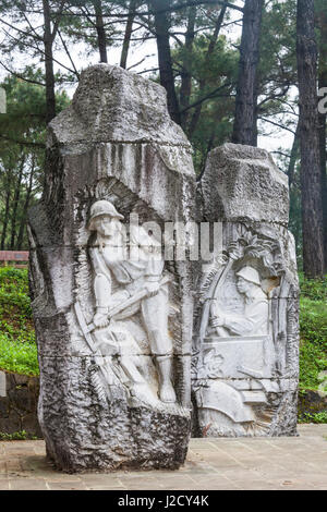 Il Vietnam, Area DMZ. La provincia di Quang Tri, Truong Son nazionale Cimitero Militare, monumento Foto Stock