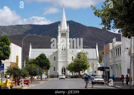Kerk Street e Chiesa Moedergemeente Robertson Western Cape Sud Africa Foto Stock