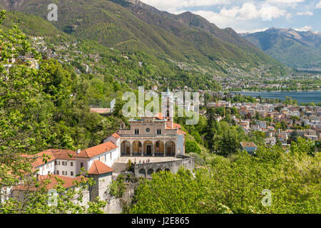 Chiesa di pellegrinaggio Madonna del Sasso, Lago Maggiore, Orselina, Locarno, Canton Ticino, Svizzera Foto Stock