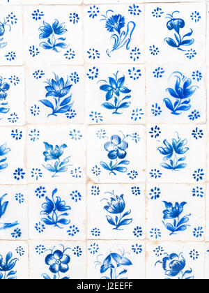 Tradizionale blu azulejos di Obidos, Portogallo Foto Stock