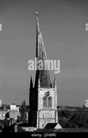 Molla, Aprile, Maggio, la guglia storta; St Mary Chiesa di tutti i santi; Chesterfield Town; Derbyshire; Inghilterra; Regno Unito Foto Stock