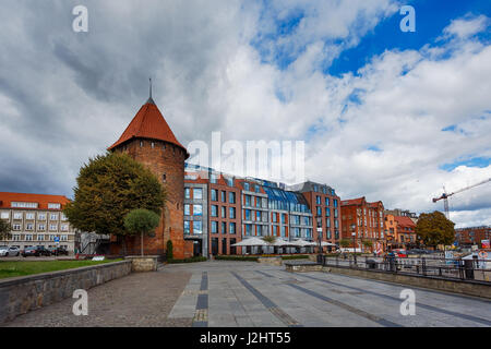 Gdansk, Polonia - 04 Ottobre 2016: vista dell'Hilton hotel nella città vecchia di Danzica, tempo di autunno Foto Stock