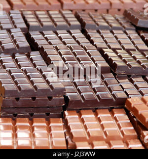 Cioccolato fondente e al latte bar Foto Stock