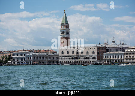 Venedig, Dogenpalast und Campanile - Venezia, Canale, il Palazzo del Doge e il Campanile Foto Stock