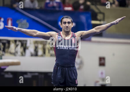 West Point, NY, STATI UNITI D'AMERICA. 22 apr, 2017. Aprile 21, 2017: Stanford Cardinale Akash Modi compete esercizi a terra durante il 2017 collegiale nazionale MenÃ¢â'¬â"¢s ginnastica campionati a Holleder CenterÃ¢â'¬â"¢s Christl Arena di West Point, New York. Credito: Scott Taetsch/ZUMA filo/Alamy Live News Foto Stock