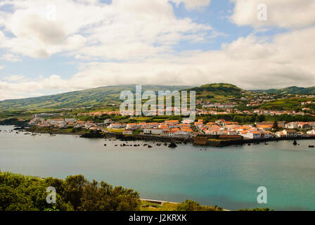 Vista di Horta con bay, isola di Faial, Azzorre Foto Stock