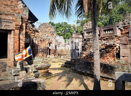 Le antiche rovine del XI secolo tempio indù a Phnom di propriet intellettuale, Takeo, Cambogia Foto Stock